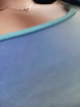 Snapshot of aurora_sky11 chatting on December 15, 9:41 pm aurora sky11 online show from December 15, 9:41 pm