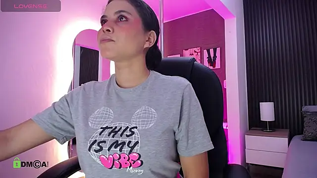 Snapshot of natasha__jackson chatting on October 5, 12:14 pm natasha jackson online show from October 5, 12:14 pm