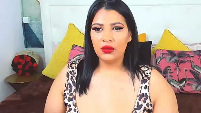 AmyCubes online show from July 21, 8:33 pm