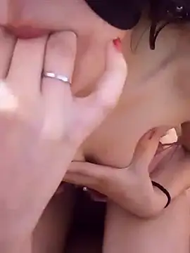 Snapshot of fatisexy chatting on February 12, 12:27 am fatisexy online show from February 12, 12:27 am