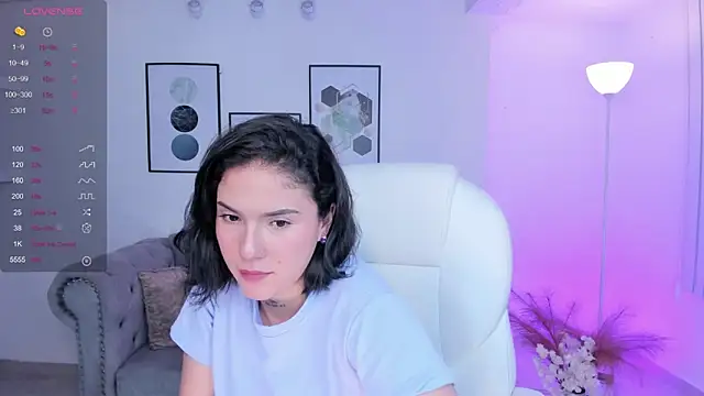 kendaall jenner  online show from December 20, 1:58 am