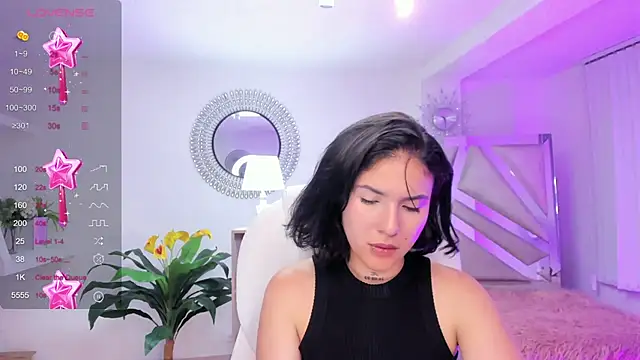 kendaall jenner  online show from December 22, 8:27 am