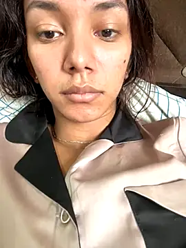 Nikol Rang   online show from October 31, 2:18 pm