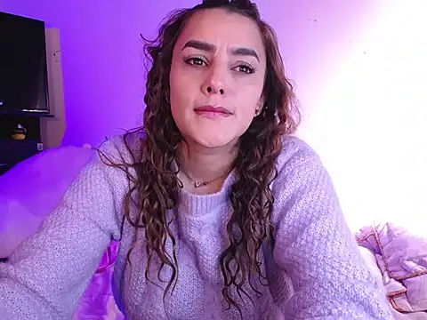 Snapshot of Lu_perez chatting on October 22, 5:02 pm Lu perez online show from October 22, 5:02 pm