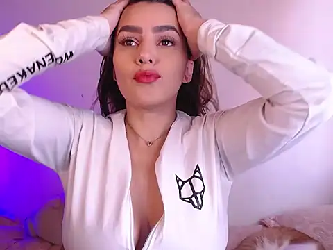 Snapshot of Lu_perez chatting on October 27, 7:07 pm Lu perez online show from October 27, 7:07 pm