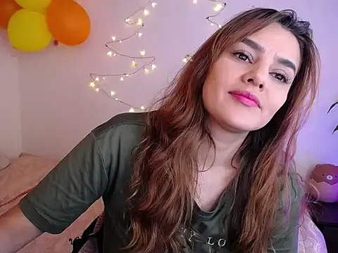 Snapshot of Lu_perez chatting on November 26, 5:47 pm Lu perez online show from November 26, 5:47 pm