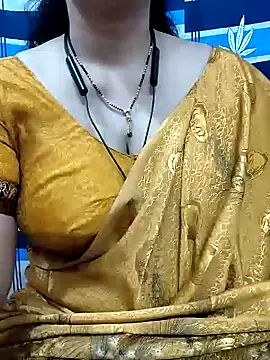 Snapshot of bhuvana555 chatting on December 17, 7:07 am bhuvana555 online show from December 17, 7:07 am