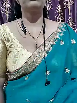 Snapshot of bhuvana555 chatting on January 1, 8:04 pm bhuvana555 online show from January 1, 8:04 pm