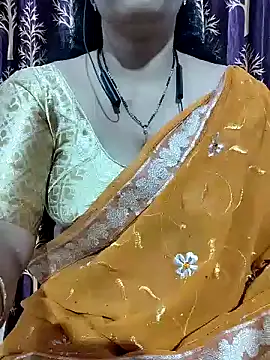 Snapshot of bhuvana555 chatting on January 13, 5:23 pm bhuvana555 online show from January 13, 5:23 pm