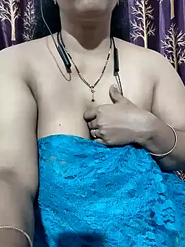 Snapshot of bhuvana555 chatting on January 23, 8:56 pm bhuvana555 online show from January 23, 8:56 pm