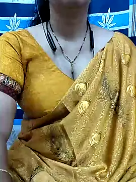 Snapshot of bhuvana555 chatting on February 4, 4:37 am bhuvana555 online show from February 4, 4:37 am