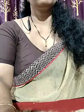 Snapshot of bhuvana555 chatting on February 16, 6:10 pm bhuvana555 online show from February 16, 6:10 pm