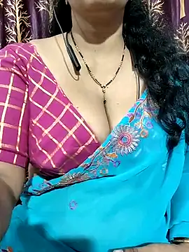Snapshot of bhuvana555 chatting on February 25, 6:09 pm bhuvana555 online show from February 25, 6:09 pm