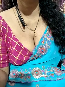 Snapshot of bhuvana555 chatting on March 2, 8:29 pm bhuvana555 online show from March 2, 8:29 pm