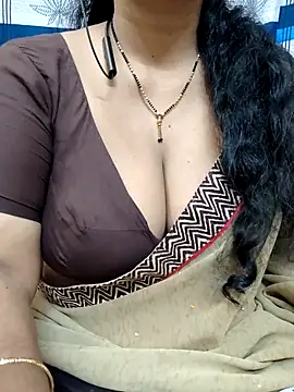 Snapshot of bhuvana555 chatting on March 22, 12:14 pm bhuvana555 online show from March 22, 12:14 pm