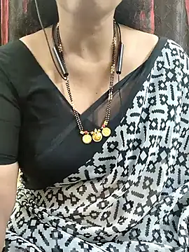 Snapshot of bhuvana555 chatting on September 19, 4:51 pm bhuvana555 online show from September 19, 4:51 pm