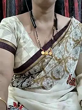 Snapshot of bhuvana555 chatting on October 16, 4:02 am bhuvana555 online show from October 16, 4:02 am