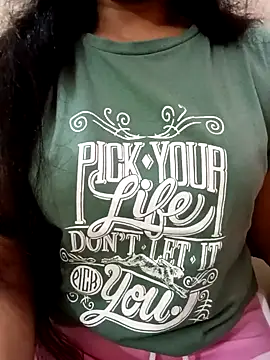 Snapshot of Rina777o chatting on March 12, 5:49 pm Rina777o online show from March 12, 5:49 pm