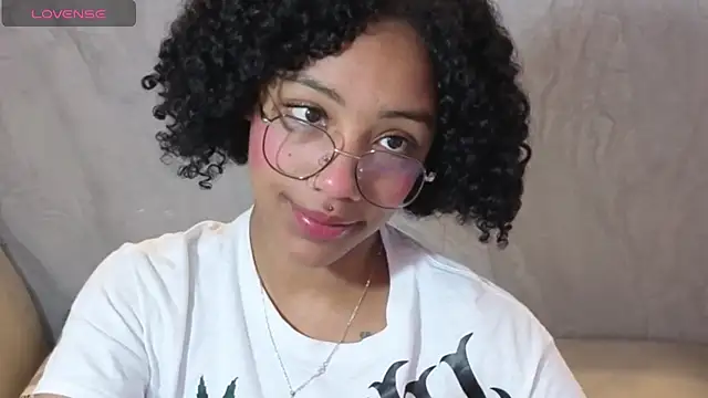 Violeth b online show from October 15, 12:49 pm