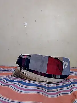 Snapshot of Diwya69 chatting on March 12, 9:24 pm Diwya69 online show from March 12, 9:24 pm