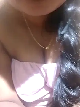 Snapshot of Diwya69 chatting on November 7, 3:17 am Diwya69 online show from November 7, 3:17 am