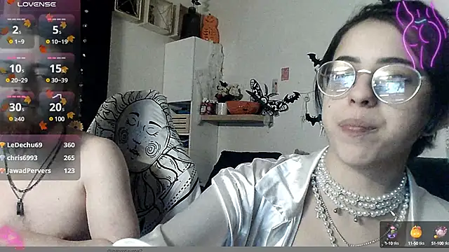 Snapshot of LisandreLaVenale chatting on December 6, 3:08 am LisandreLaVenale online show from December 6, 3:08 am