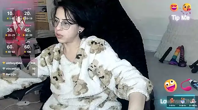 Snapshot of LisandreLaVenale chatting on February 3, 1:41 am LisandreLaVenale online show from February 3, 1:41 am