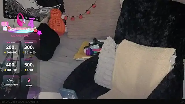 Snapshot of LisandreLaVenale chatting on October 31, 11:28 pm LisandreLaVenale online show from October 31, 11:28 pm