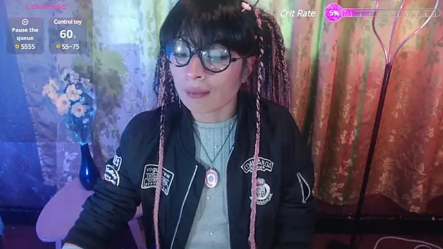 Snapshot of Solange911 chatting on February 22, 3:36 pm Solange911 online show from February 22, 3:36 pm