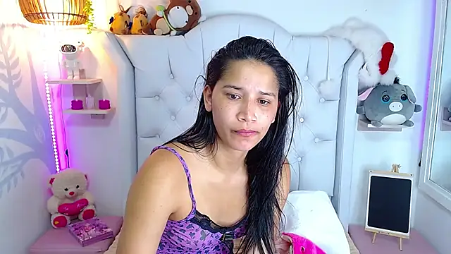 Alison Wiley online show from March 12, 9:59 am