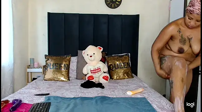 quenliyasa online show from March 18, 8:58 am