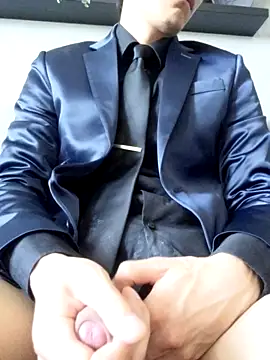 Suitedshiny online show from July 29, 7:12 pm