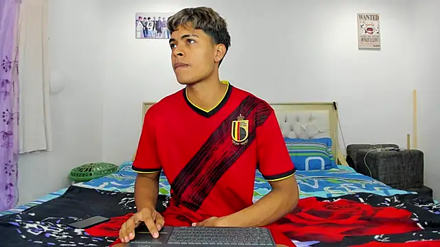 Snapshot of dafnezahiraa_ chatting on January 4, 3:07 am dafnezahiraa online show from January 4, 3:07 am