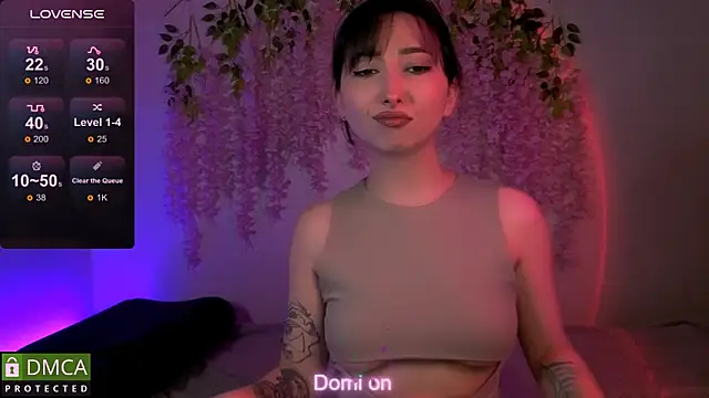 Snapshot of wow_susan chatting on October 23, 2:22 am wow susan online show from October 23, 2:22 am