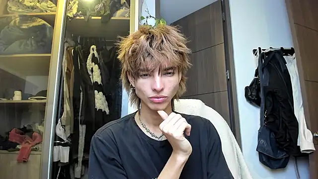 santy-kitty online show from February 14, 5:30 am