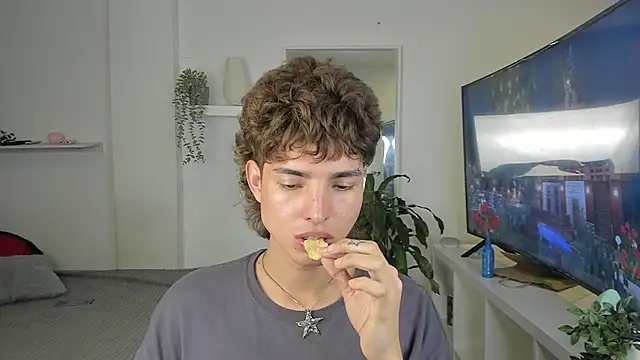 santy-kitty online show from November 12, 2:23 am