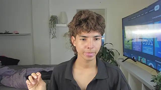 santy-kitty online show from November 20, 12:55 am