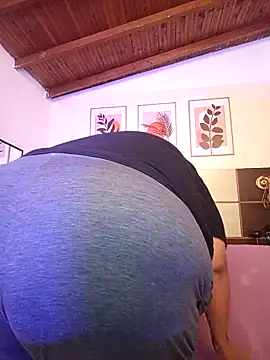 Snapshot of Alisson_am chatting on March 13, 11:30 am Alisson am online show from March 13, 11:30 am