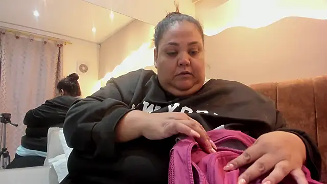Alisson am online show from June 25, 11:26 am