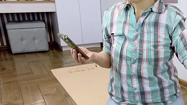 Ava Gardner  online show from February 5, 6:18 am