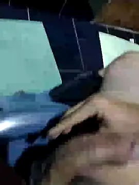 Snapshot of lm279 chatting on December 6, 3:22 pm lm279 online show from December 6, 3:22 pm