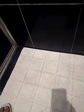 Snapshot of lm279 chatting on February 23, 2:25 pm lm279 online show from February 23, 2:25 pm