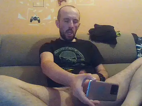 Snapshot of Translover66789 chatting on May 31, 11:17 am Translover66789 online show from May 31, 11:17 am