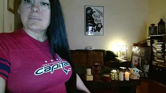 mandaloriangirls online show from February 7, 7:28 pm