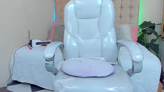 Redhot chilipeppers online show from March 13, 9:54 am