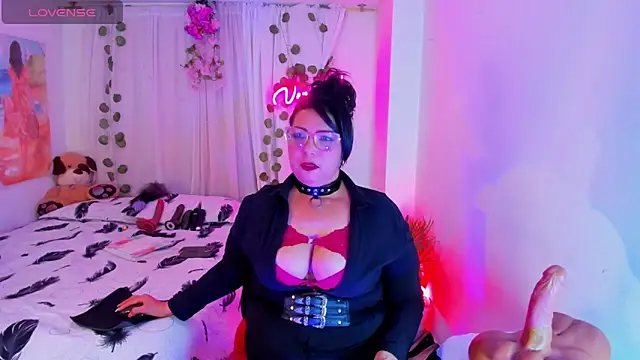 Venus R0se online show from November 11, 11:05 pm