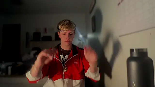 Snapshot of twentywithafelonyy chatting on March 16, 6:53 am twentywithafelonyy online show from March 16, 6:53 am