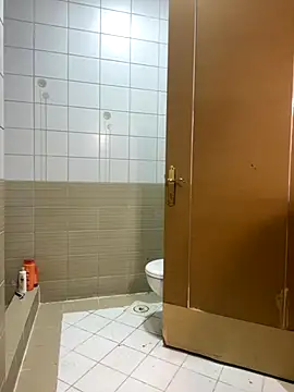 Layla-daloua online show from November 26, 1:50 am