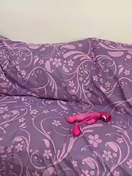 Snapshot of Layla-daloua chatting on March 24, 4:45 pm Layla-daloua online show from March 24, 4:45 pm