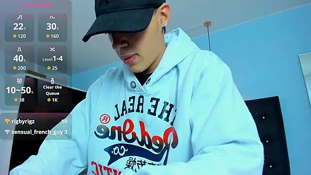 Lobo 17  online show from October 31, 3:40 am